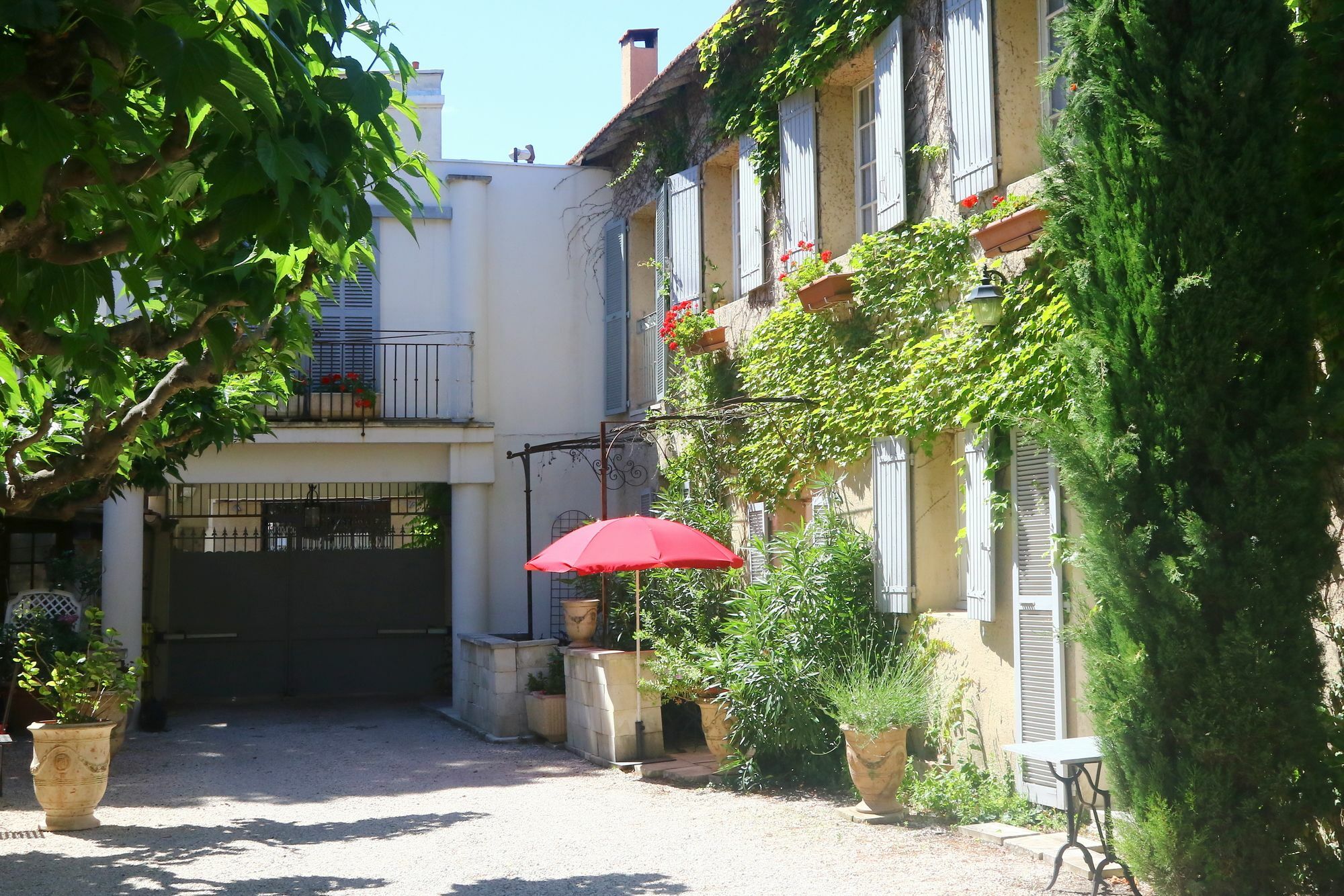 Apartments La Madeleine Avignon Ngoại thất bức ảnh